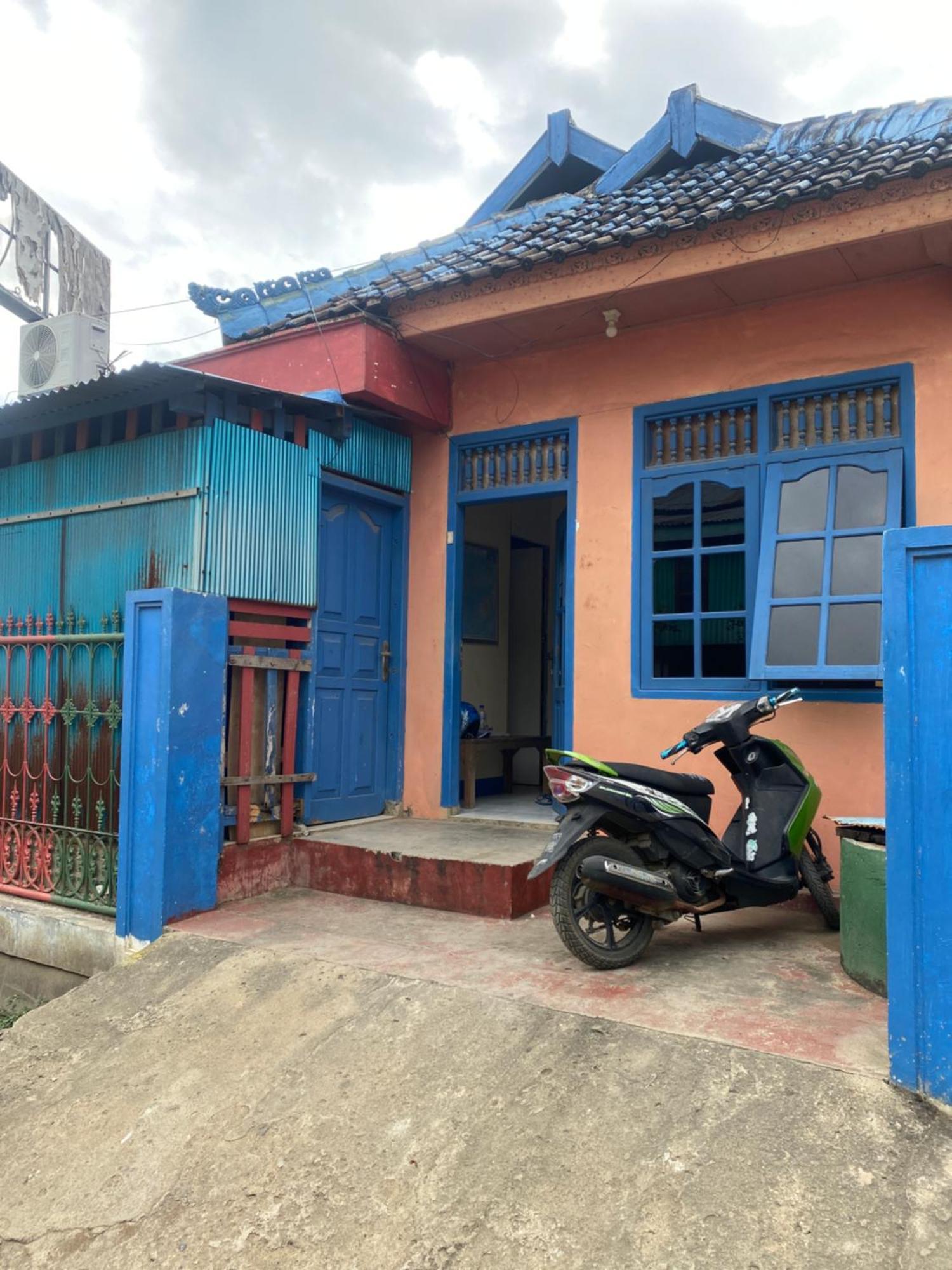 Cempaka Hostel Labuan Bajo Zewnętrze zdjęcie